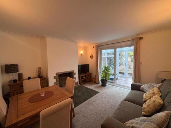 3 bed House for sale Image 7