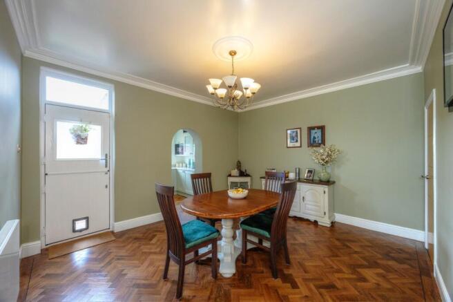3 bed Terraced for sale Image 6