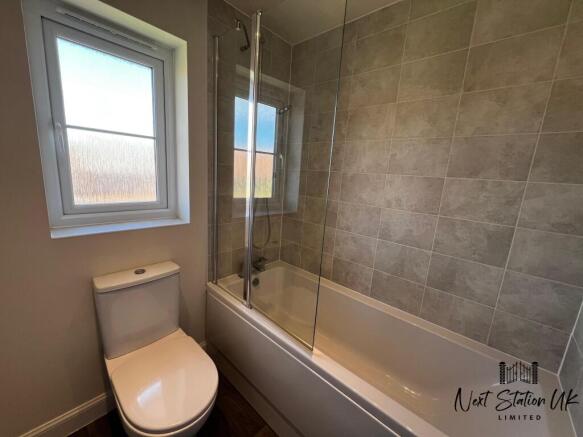 3 bed Semi-Detached for sale Image 10