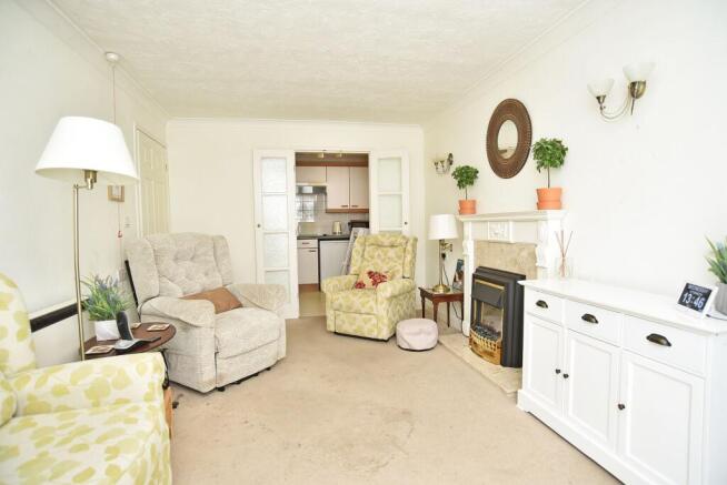 1 bed Retirement Property for sale Image 8