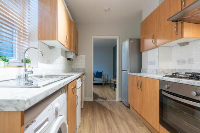 178DR - Kitchen
