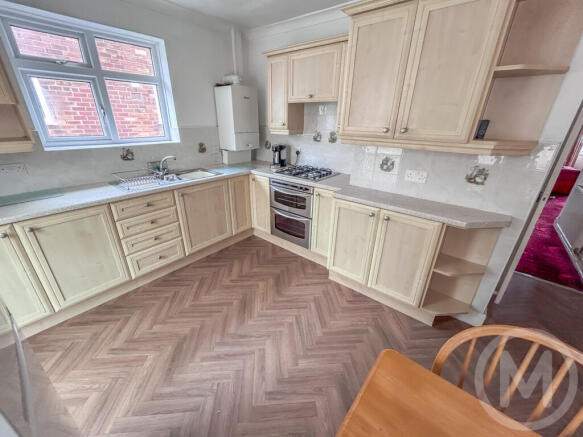 Leyburn Avenue, Bispham, FY2 9AQ photo 4