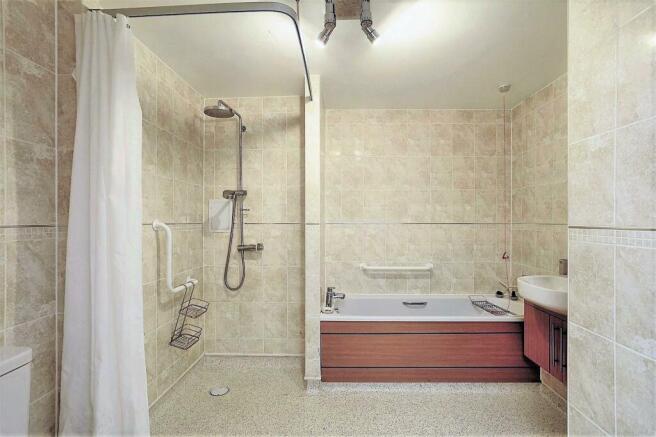 Bathroom 26FC.jpg