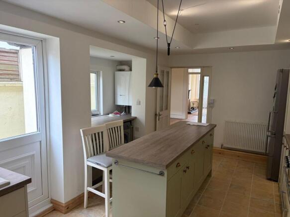 5 bed Terraced for sale Image 7