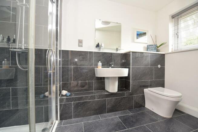 Bedroom Three En-suite