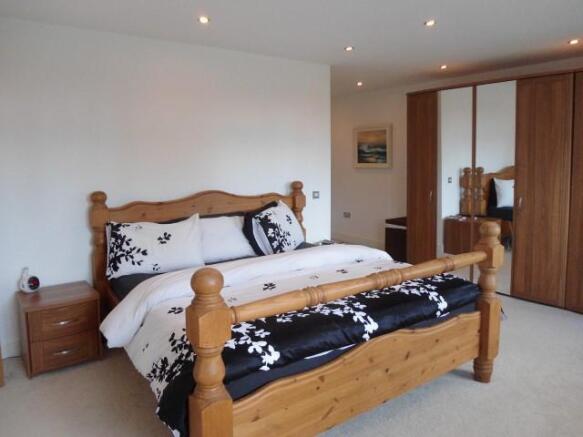 Bedroom 1.JPG