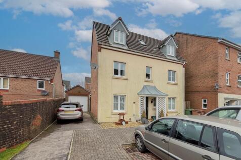 Blacksmith Close, Oakdale, NP12