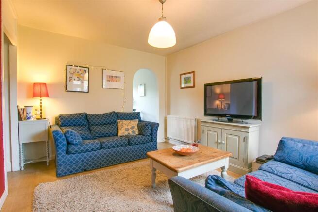 5_Lee Close_Living Room.jpg