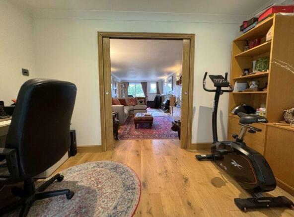 Photo 16
