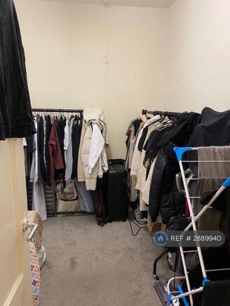 2 bed Terraced to rent Image 6