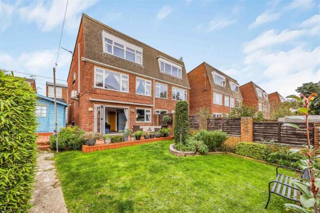 117 Old Rectory Road, Farlington-Small-PorticoMark