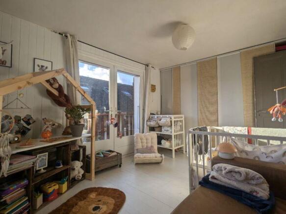 Photo 8