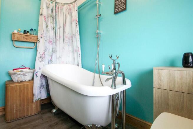 Bath-2.jpg