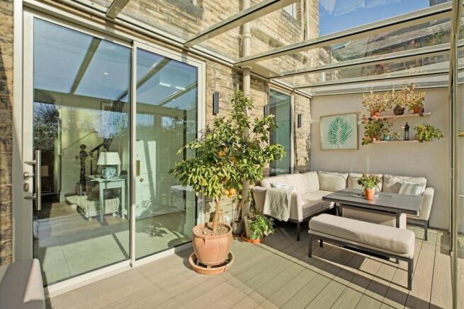 6 bed Terraced for sale Image 6
