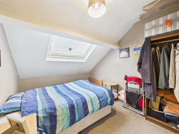 Bedroom: