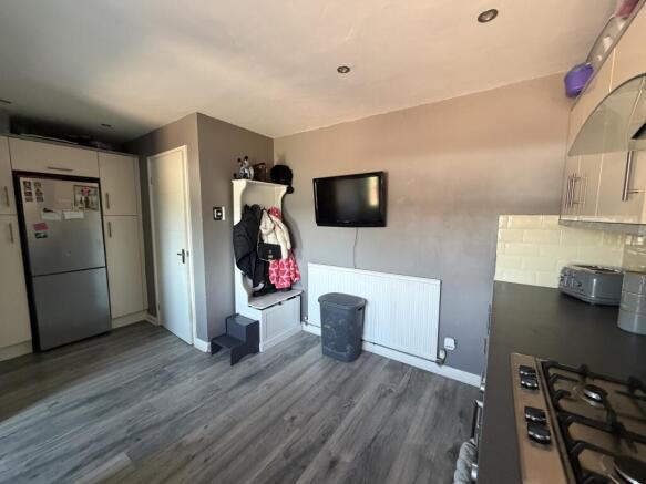 3 bed Terraced for sale Image 4