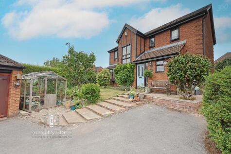 Farrier Close, Stone, Staffordshire, ST15 8XP
