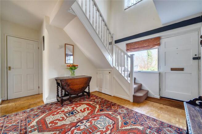 Guildford Road, Farnham, Surrey, GU10 photo 4