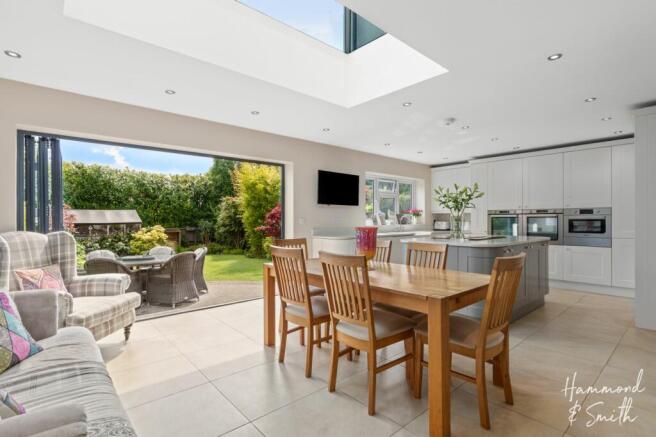 Kitchen/Dining Room