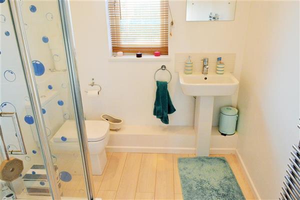 Family Shower Room