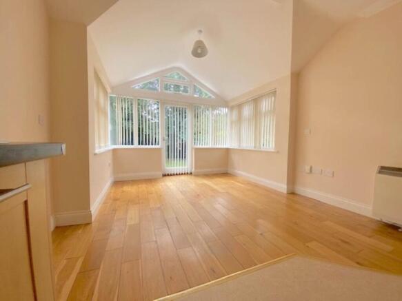 Living/dining room