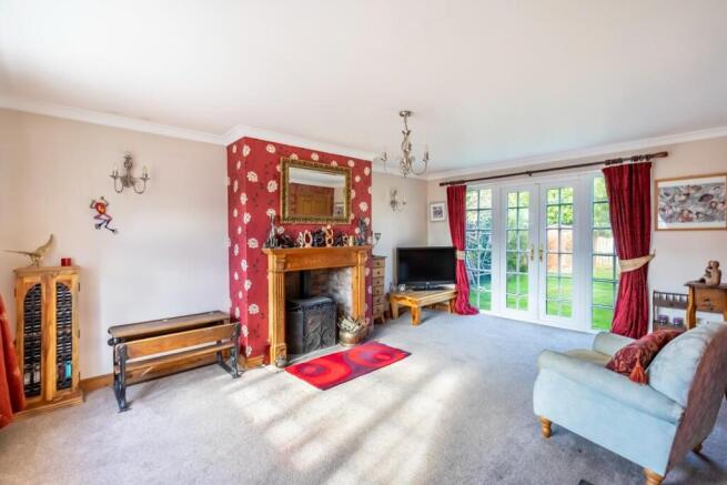4 bed Detached for sale Image 8