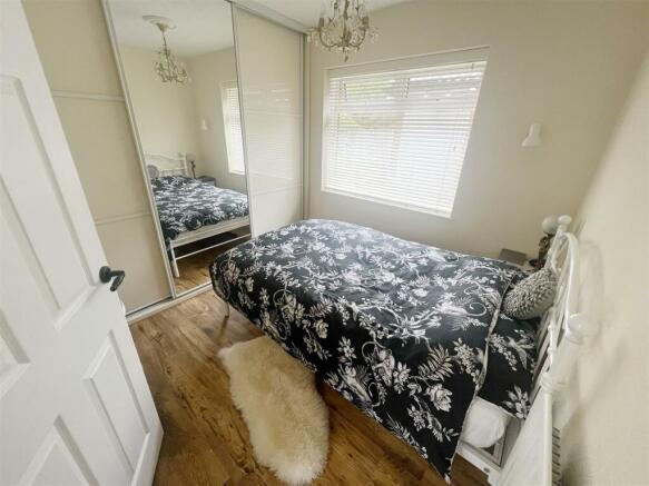 Bedroom.JPG