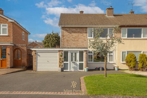 Marlborough Close, Burbage, LE10