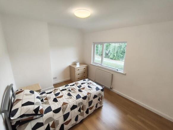 3 bed Semi-Detached for sale Image 8