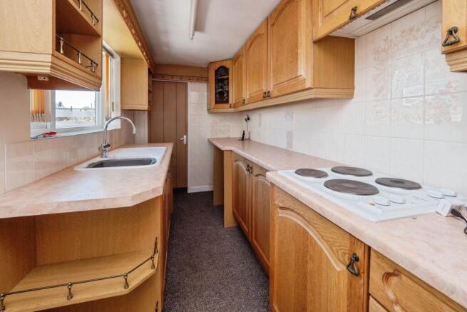 3 bed Terraced for sale Image 7