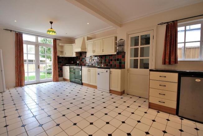 Modern Kitchen/Dining Room