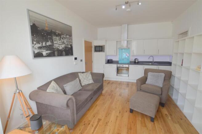 Flat 1, 46 Heaton Road Lounge and Kitchen.jpg
