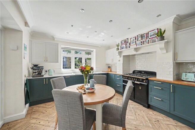 Kitchen/Dining