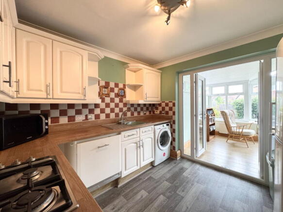 3 bed Detached for sale Image 6