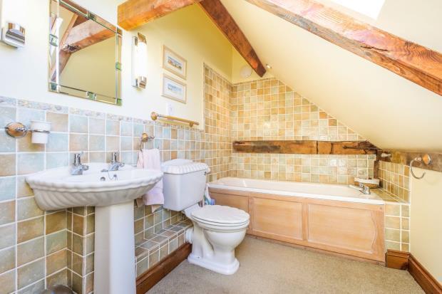 Bathroom (Barn)