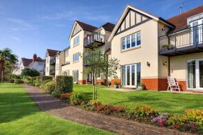 14, Benares Court, Northfield Road, Minehead TA24 5PH