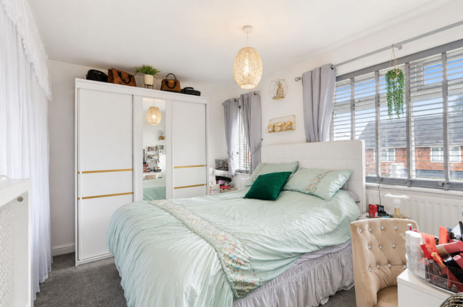 3 bed Terraced for sale Image 10