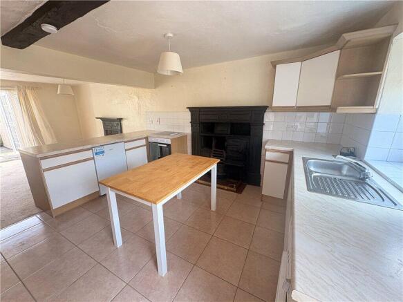 2 bed End of Terrace to rent Image 4