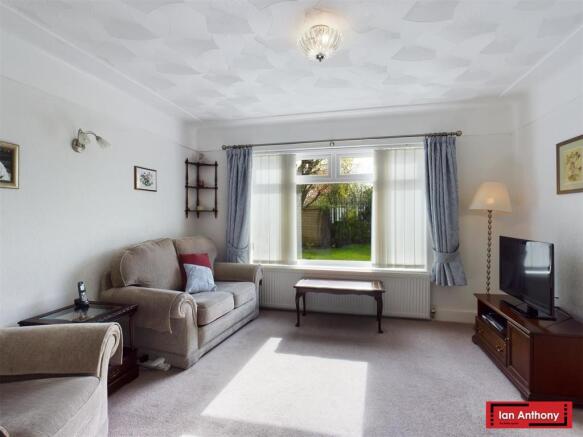 SITTING ROOM