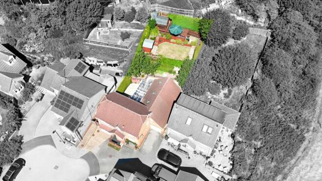 4 bed Detached for sale Image 6