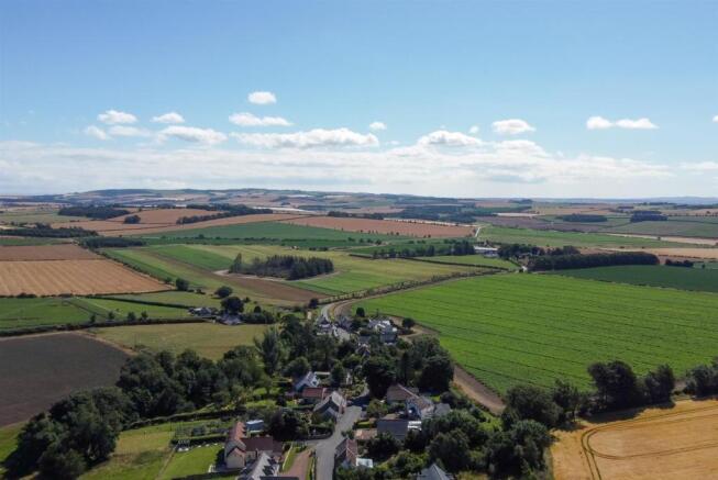 hilltop_cottage_aerial-2.jpg