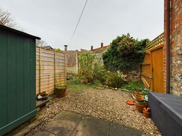 CAM02541G0-PR0101-STILL011.jpg