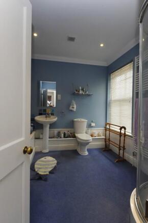 Bath1.jpg