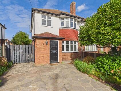 Southfields Avenue, Ashford, TW15