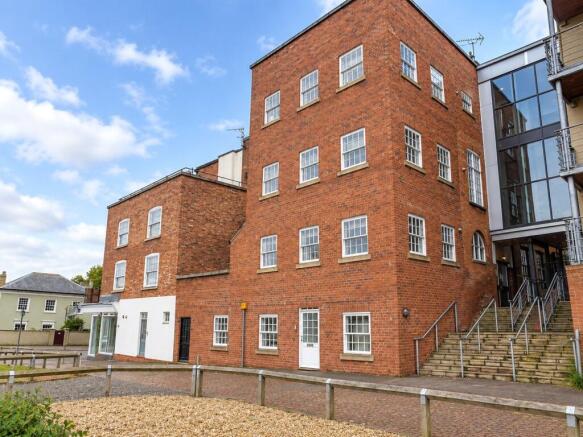 1 Bedroom Flat in NG7 1LR