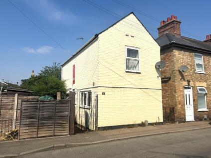 Burnsfield Street, Chatteris, Cambs, PE16 6ES