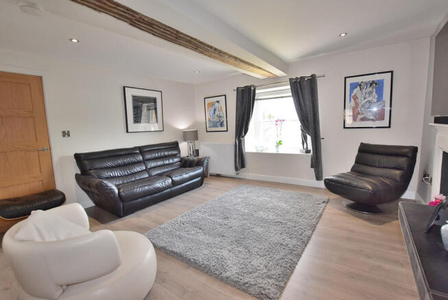 3 bed Apartment for sale Image 9