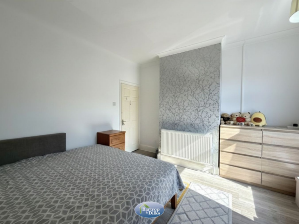 3 bed Terraced for sale Image 12