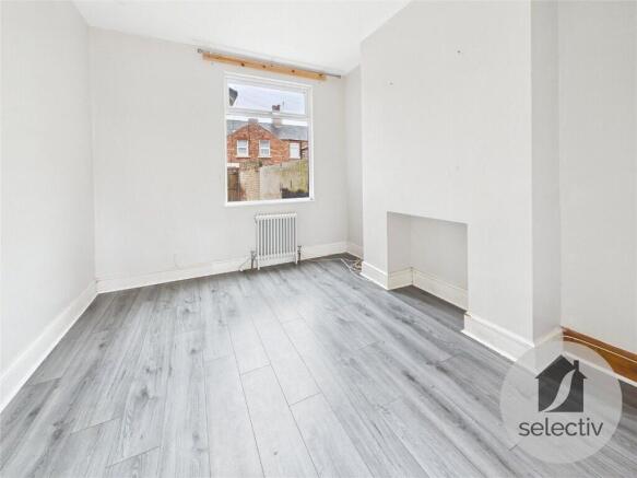3 bed Terraced to rent Image 5