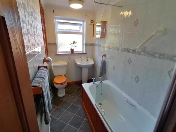 2 bed Cottage for sale Image 9